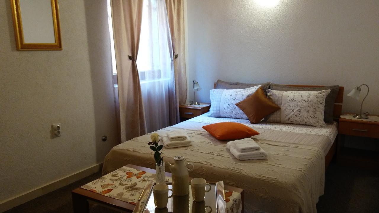 Petrovac Guest House Villa Castio מראה חיצוני תמונה
